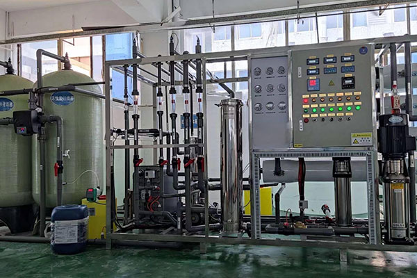 大型工業反滲透純水設備：工業用水凈化的核心力量
