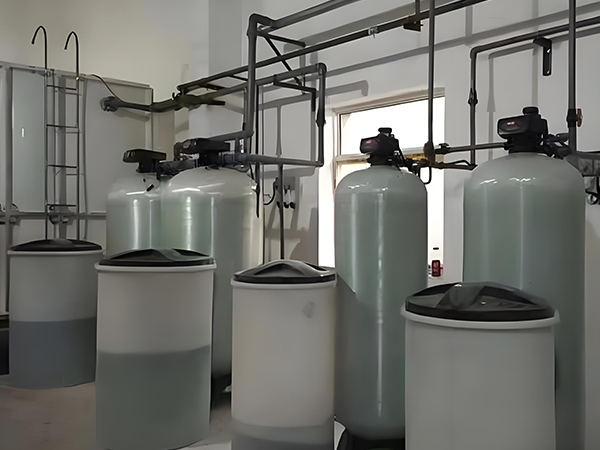 全自動軟化水設備廠家：工業用水的品質后盾